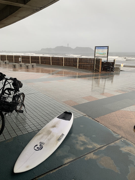 連休明けの月曜日は強い雨の中サイズアップです！