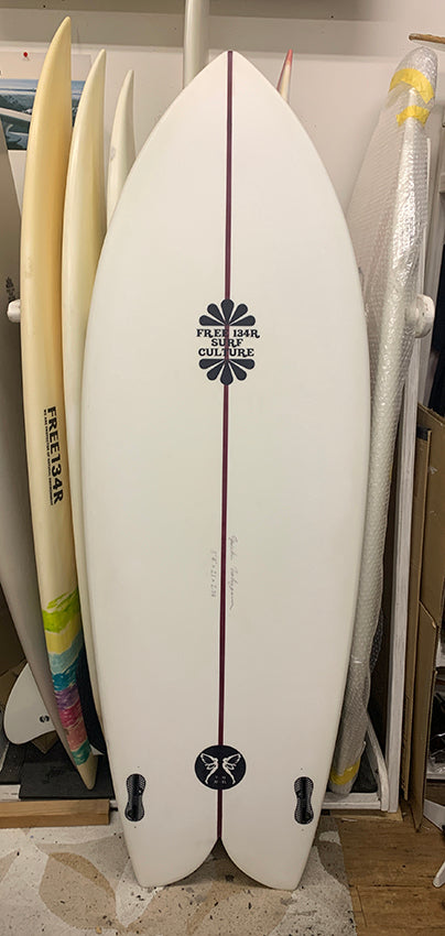 134R surfboard Twin Angel